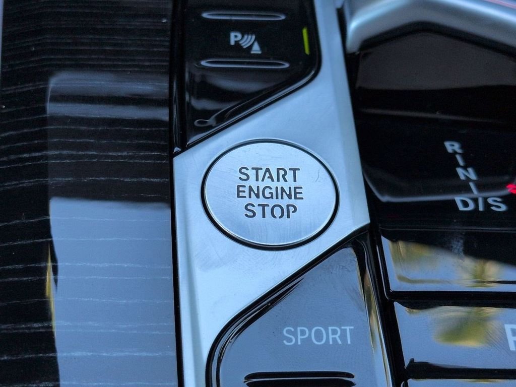 New 2026 Dravit Grey Metallic BMW xDrive40i image 29