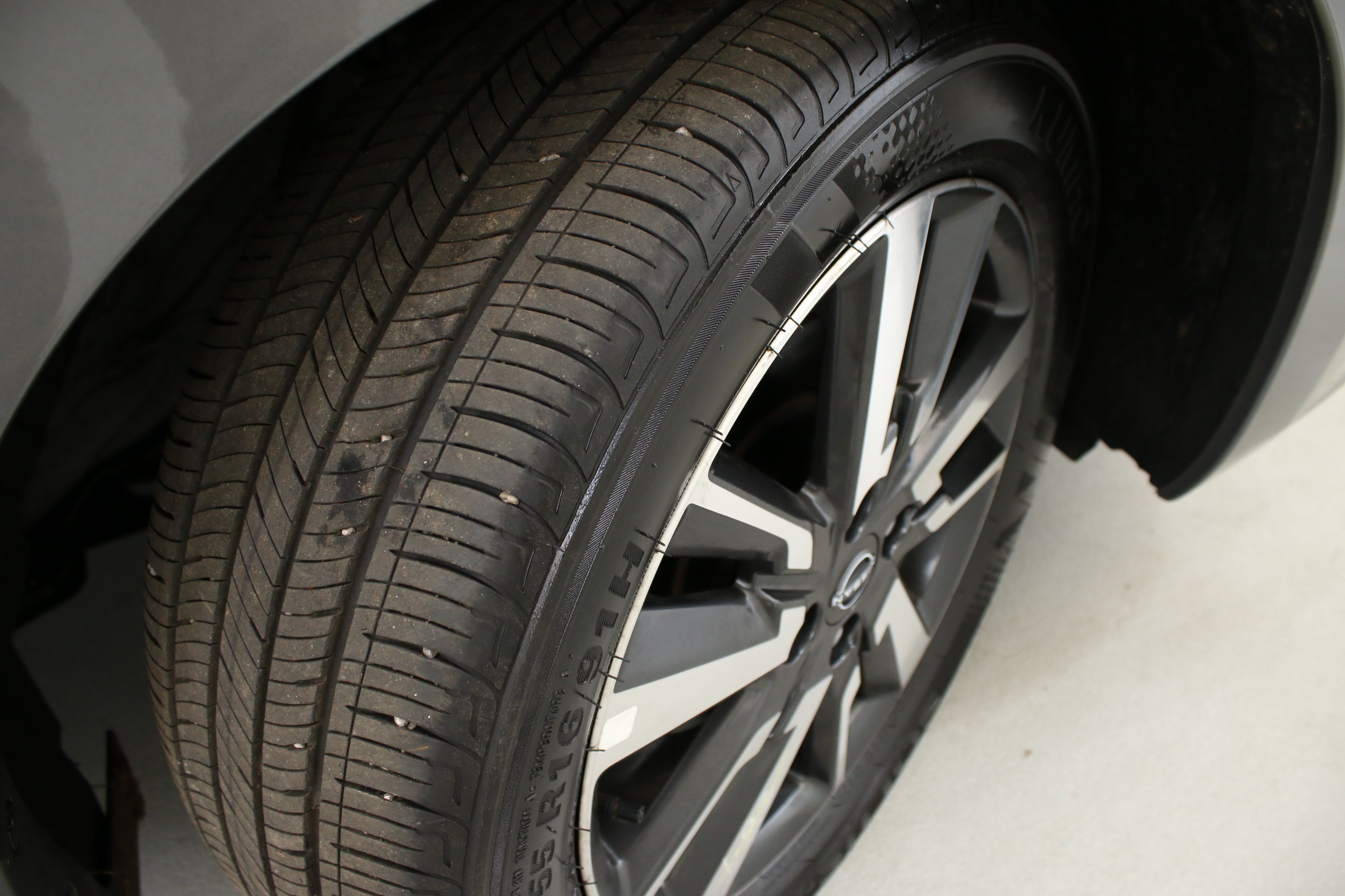 Used 2025 Gray Nissan 1.6 SV image 29