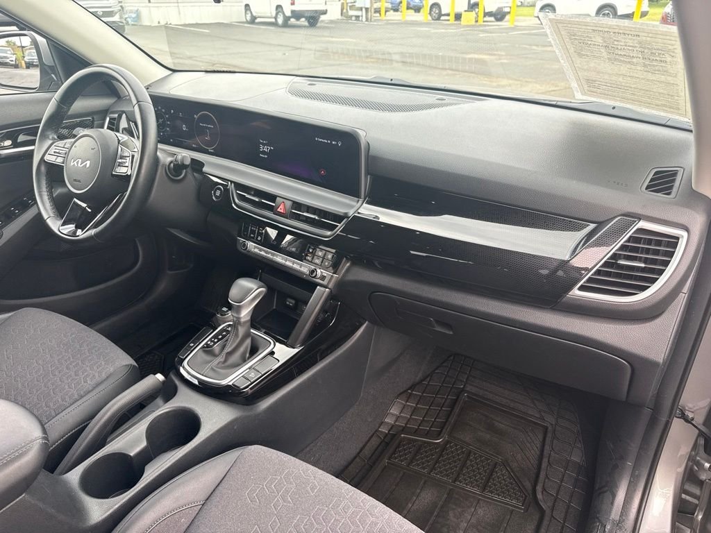 Used 2024 Gray Kia S image 17