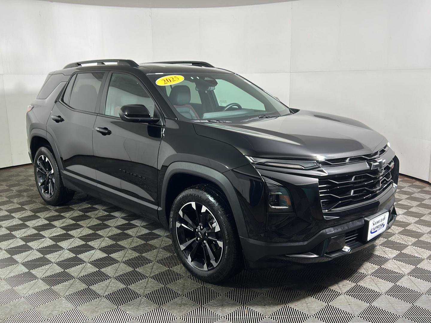Used 2025 Mosaic Black Metallic Chevrolet AWD RS image 4