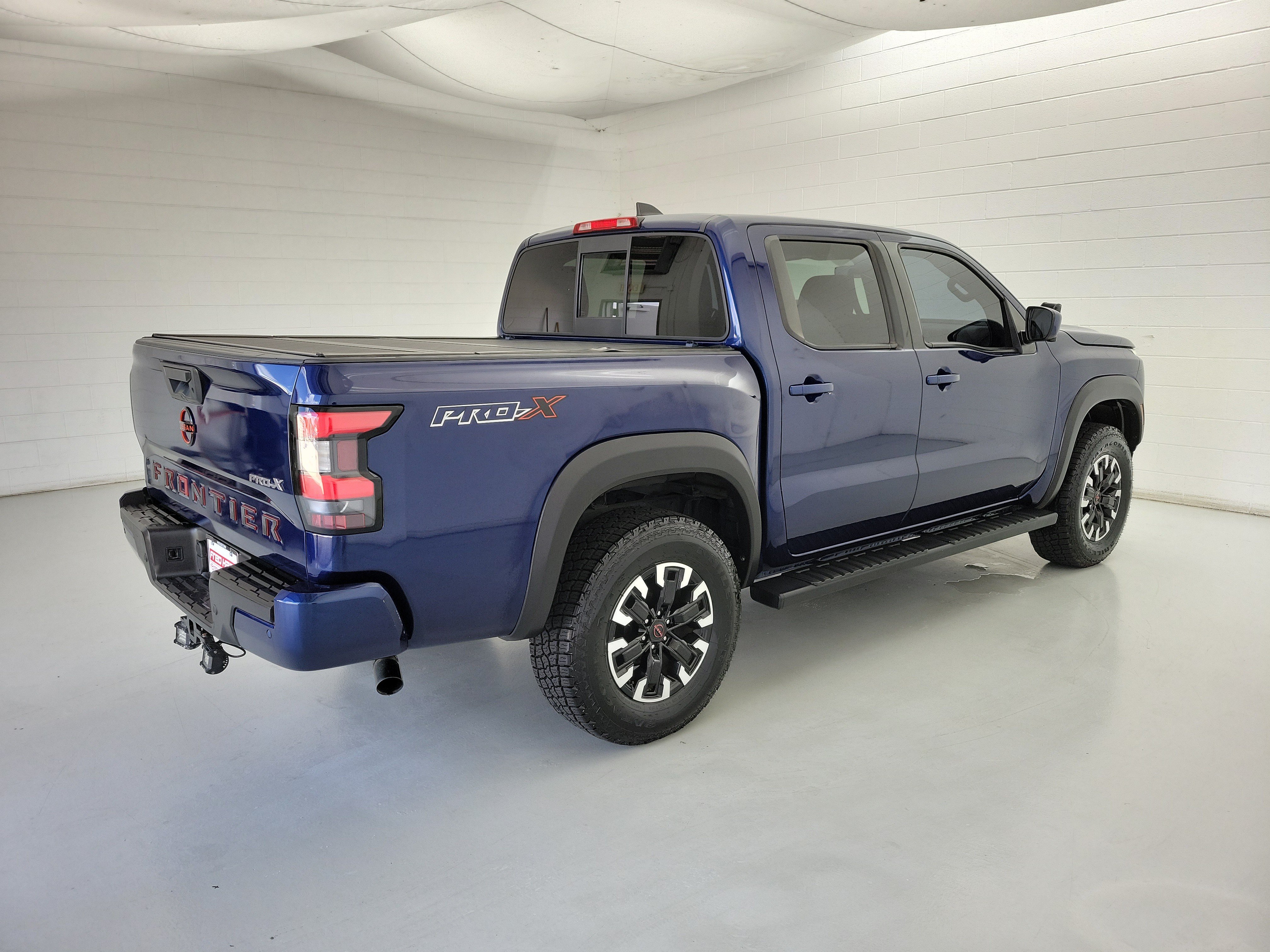 Used 2022 Deep Blue Pearl Nissan PRO-X image 5