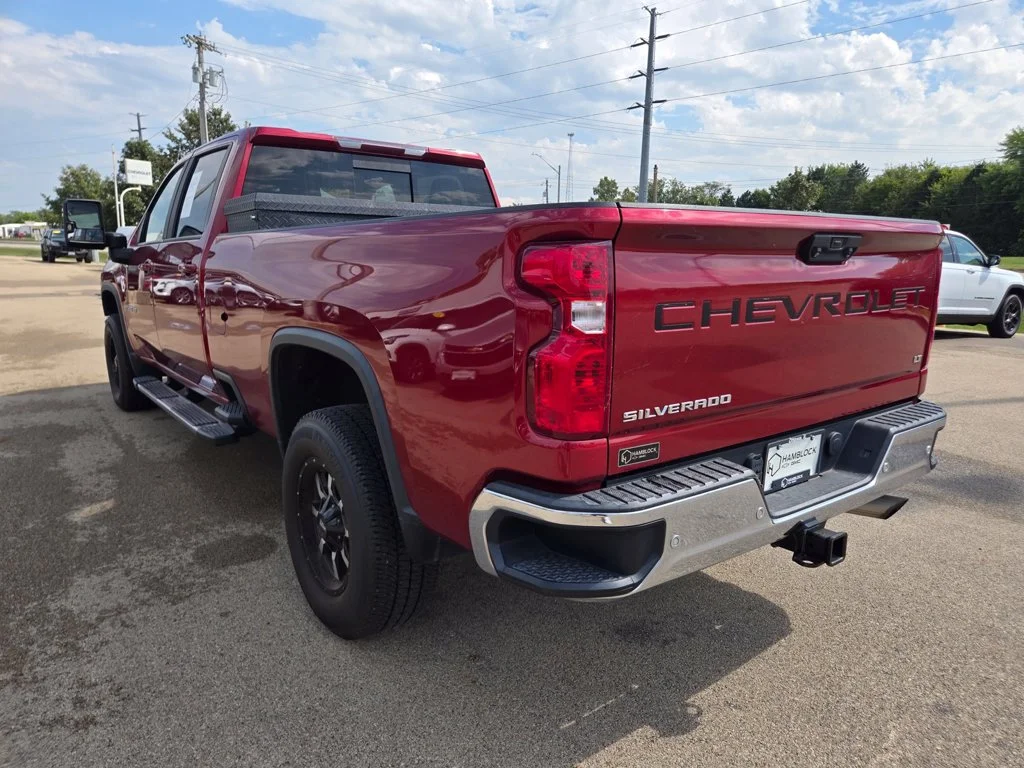 Used 2020 Red Chevrolet LT image 6