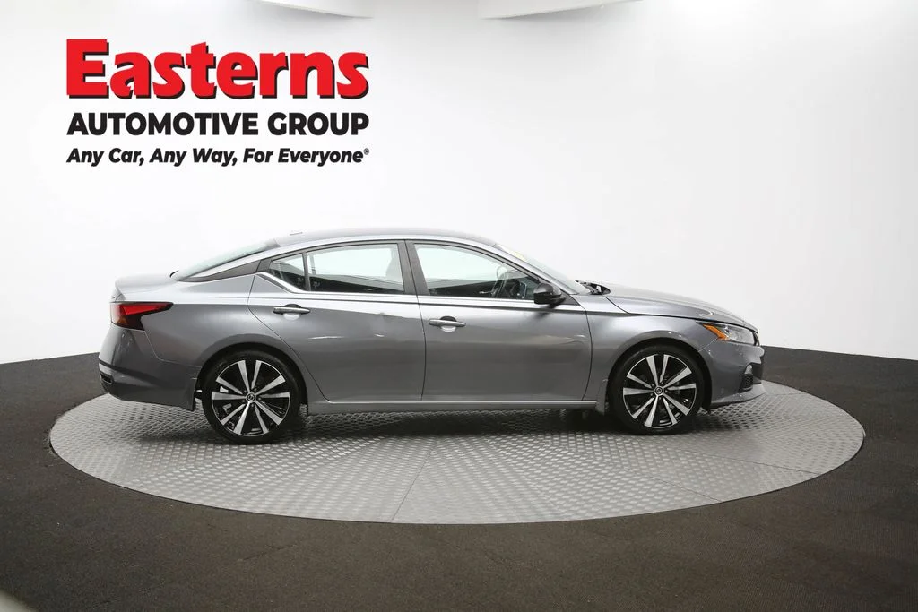 Used 2022 Gray Nissan 2.5 SR image 40