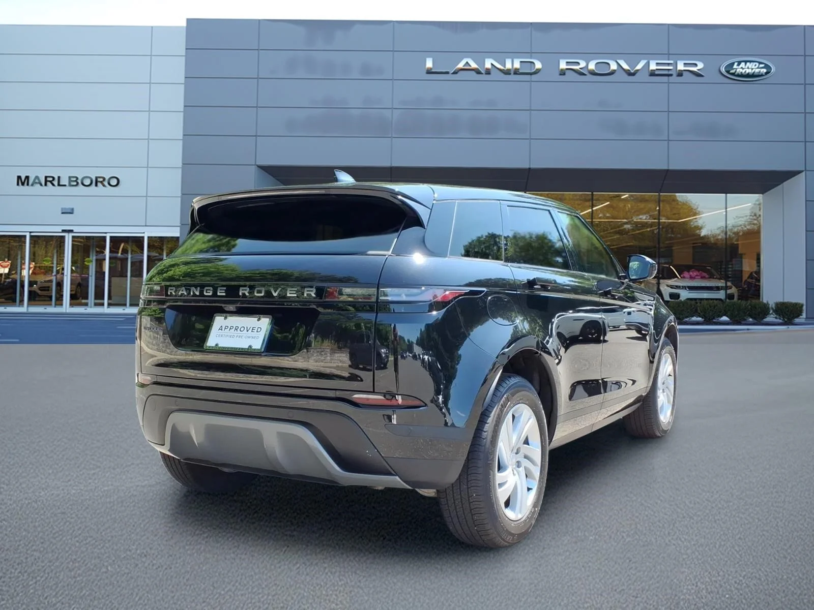 Certified Used 2026 Santorini Black Metallic 1ag Land Rover S image 2
