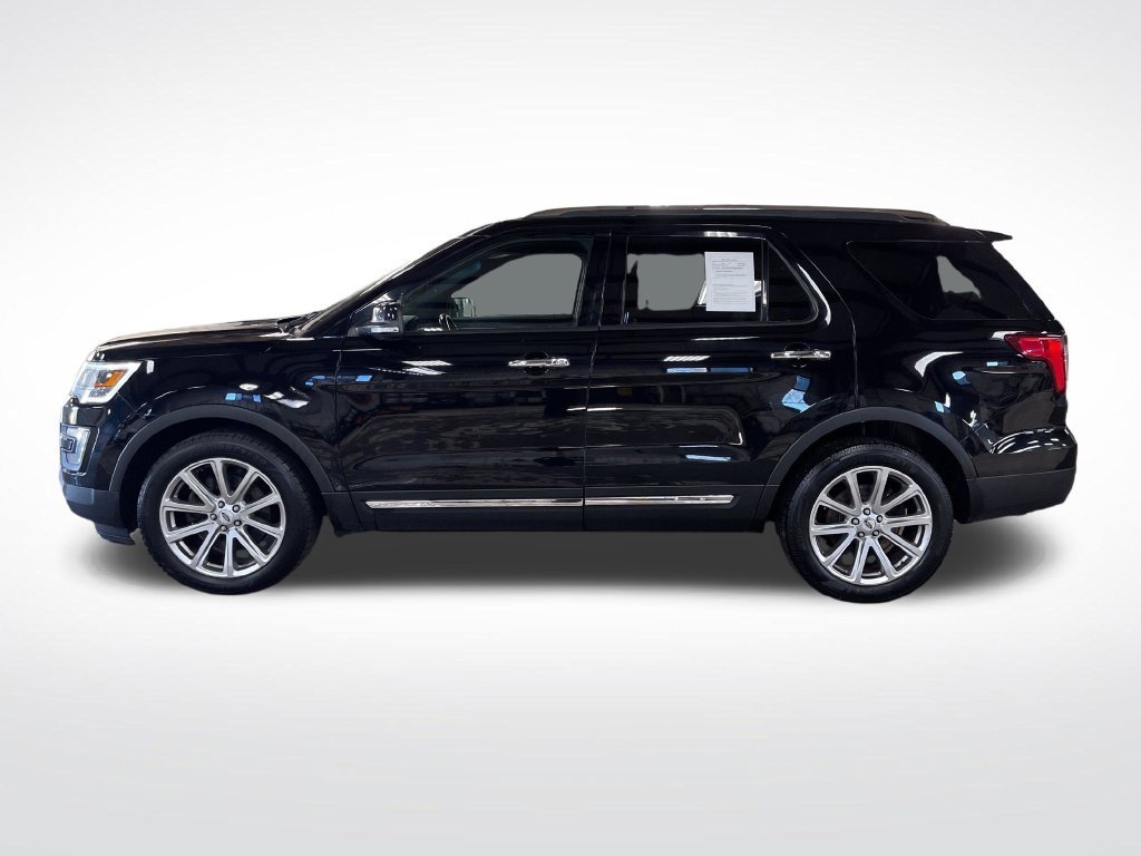 Used 2016 Black Ford Limited image 2