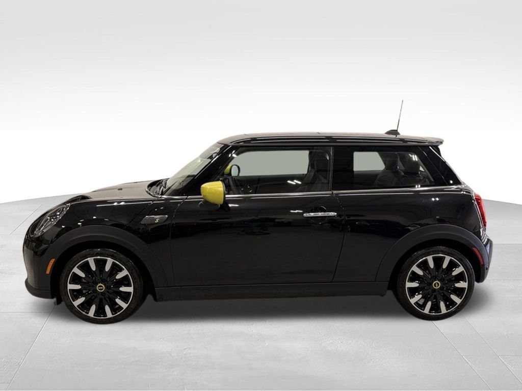 Certified 2024 MINI Hardtop 2 Door SE with VIN WMW13DJ08R2V36985 for sale in Golden Valley, Minnesota