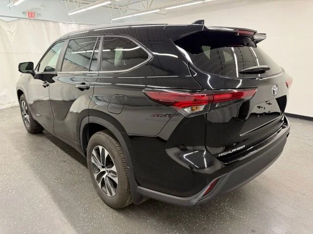 Certified Used 2025 Black Toyota XLE image 4