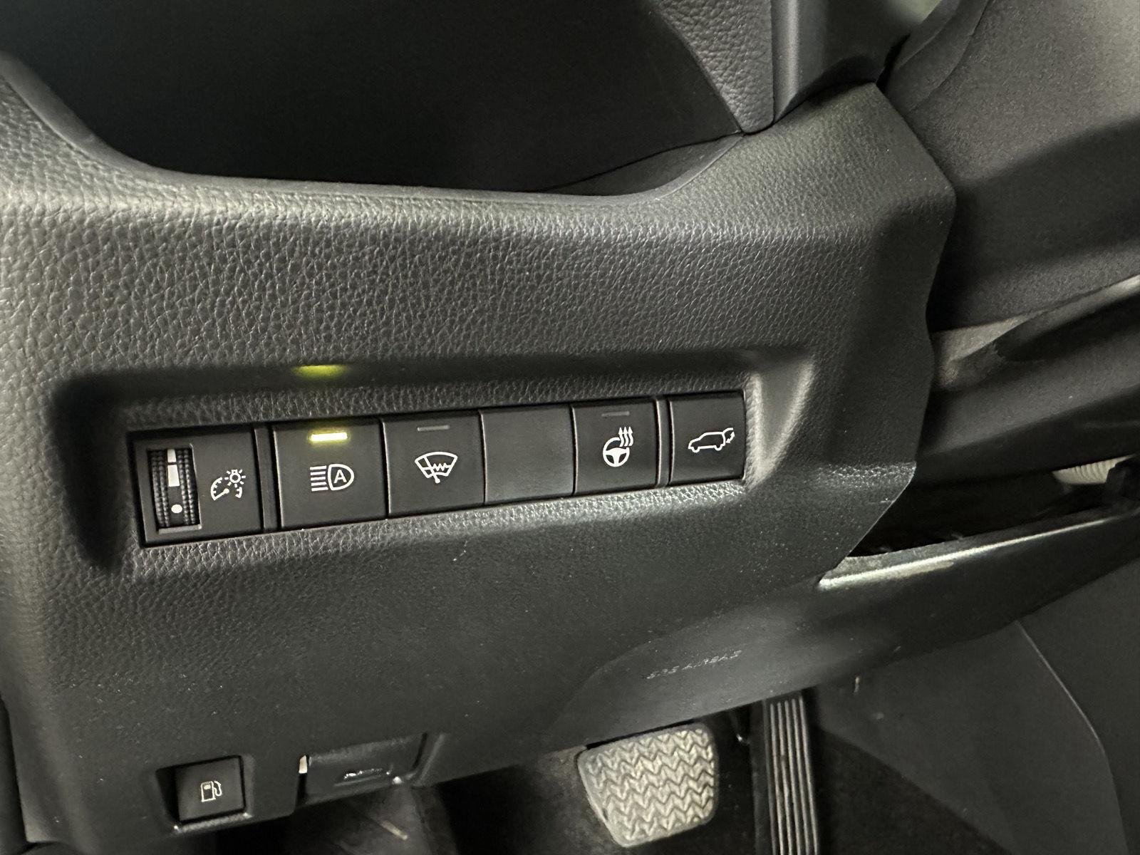 Certified Used 2022 Midnight Black Metallic Toyota XLE image 25