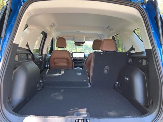 New 2025 Velocity Blue Metallic Ford Outer Banks® image 96