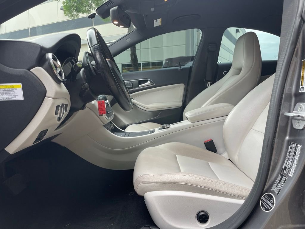 Used 2014 Mountain Gray Metallic Mercedes-Benz CLA 250 image 18