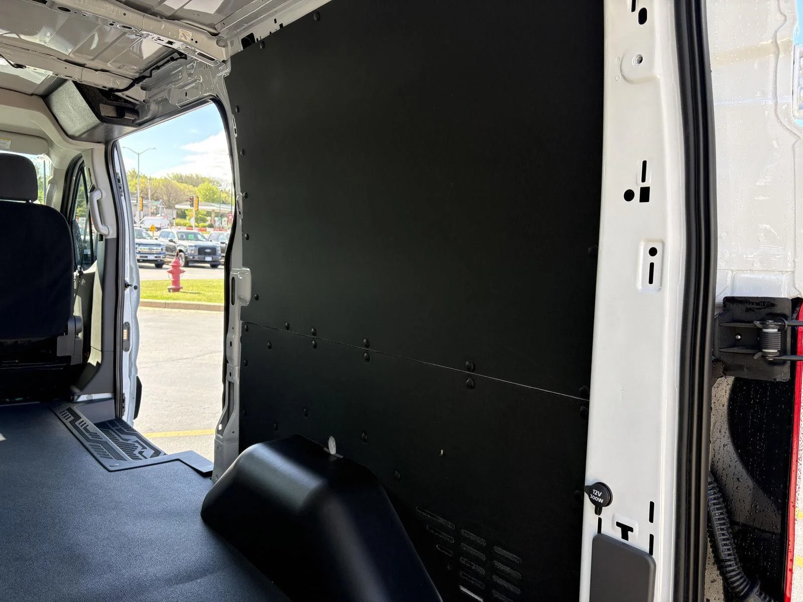 New 2026 Oxford White Ford Cargo Van image 21
