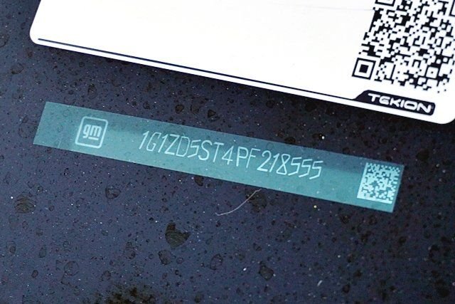 Used 2023 Gray Chevrolet LT image 31