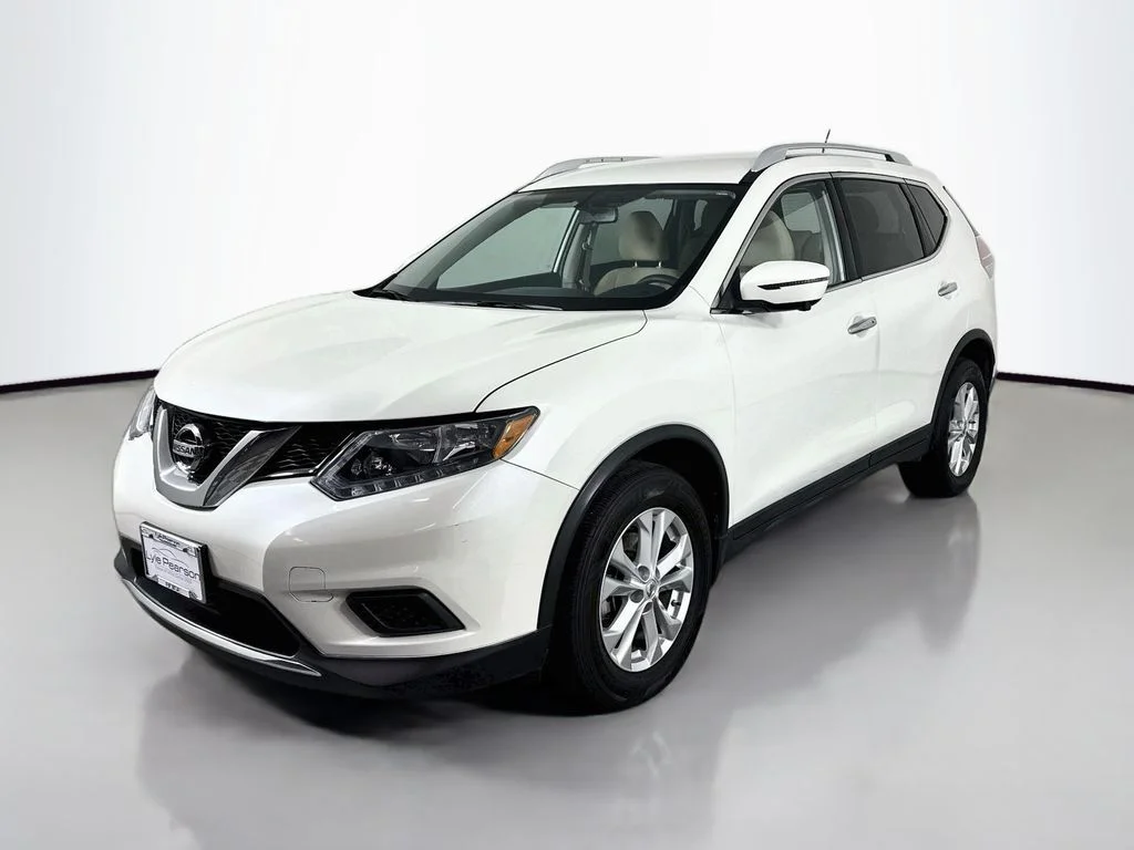 Used 2016 White Nissan SV image 1