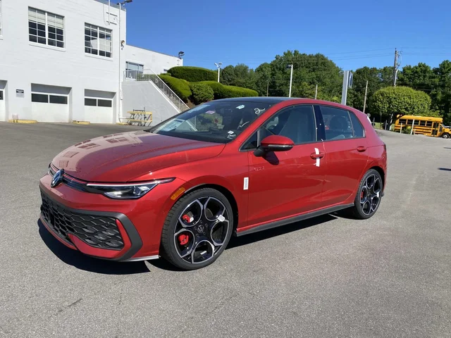 2026 Volkswagen Golf GTI 2.0T Autobahn DSG