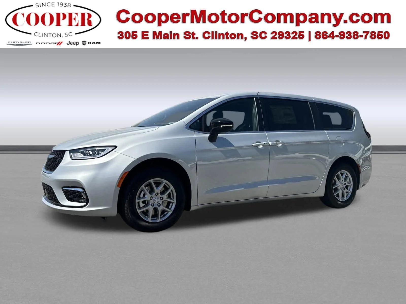 2026 Chrysler Pacifica Select's photo