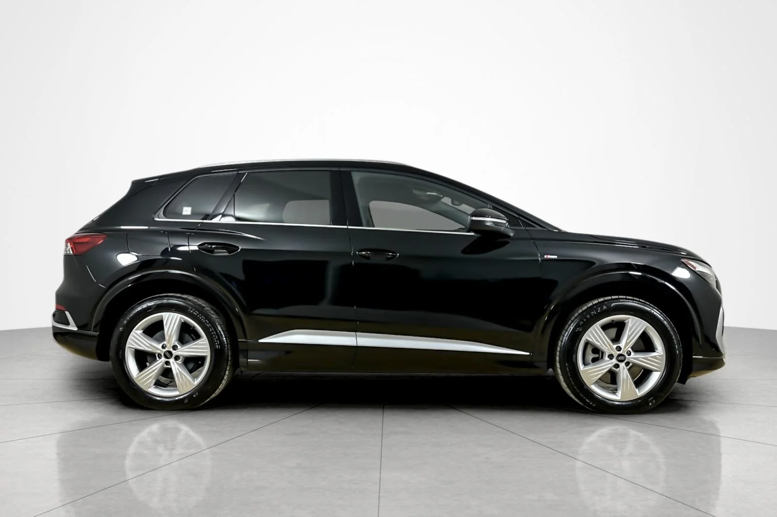 Certified Used 2023 Mythos Black Metallic Audi Premium 50 quattro image 6