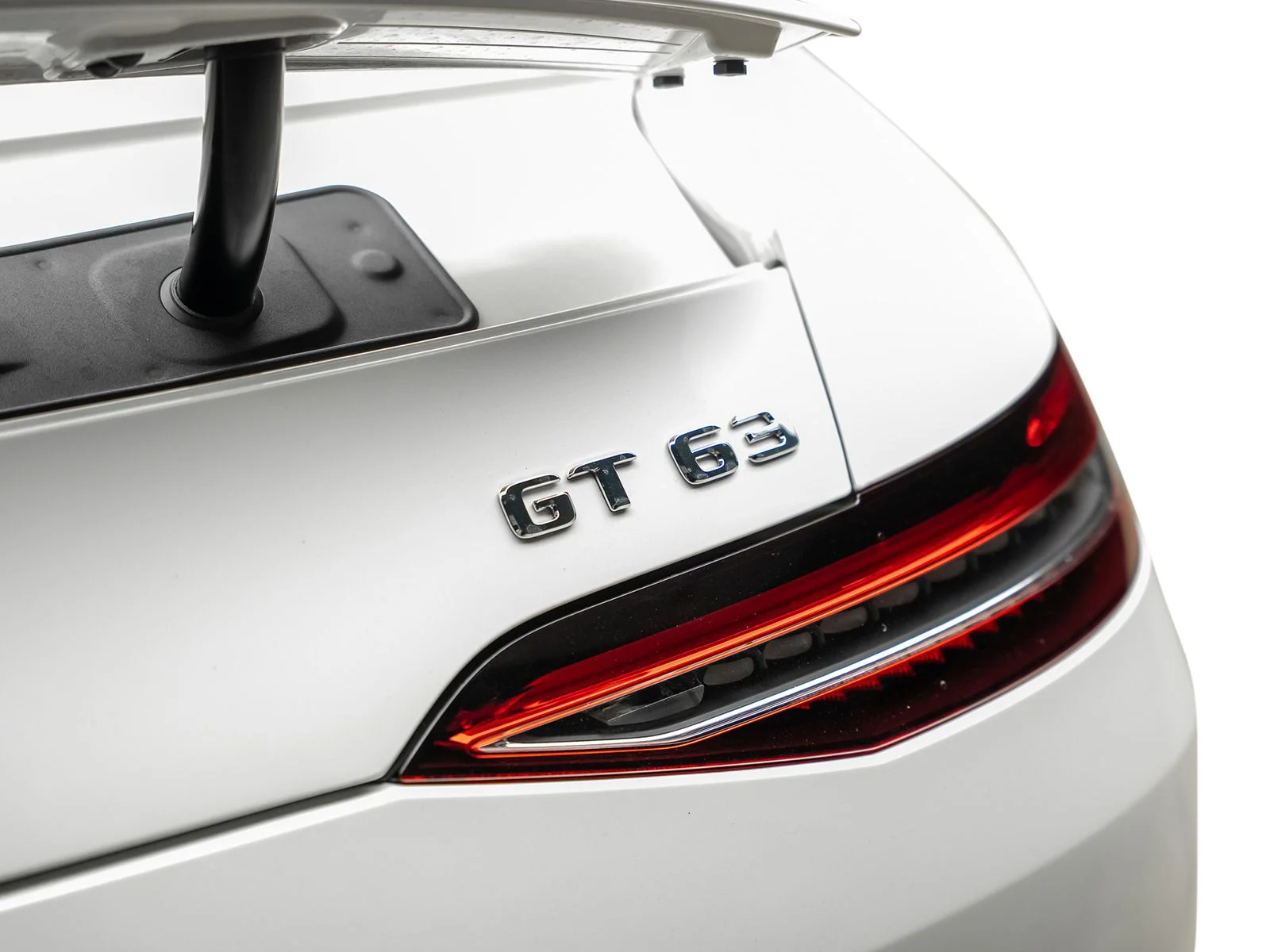 Used 2020 White Mercedes-Benz Base image 23