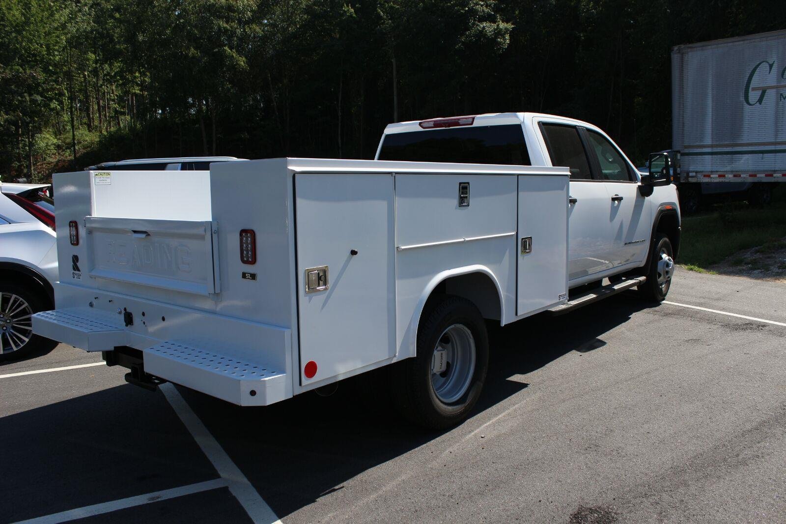 New 2026 Summit White GMC Pro image 7