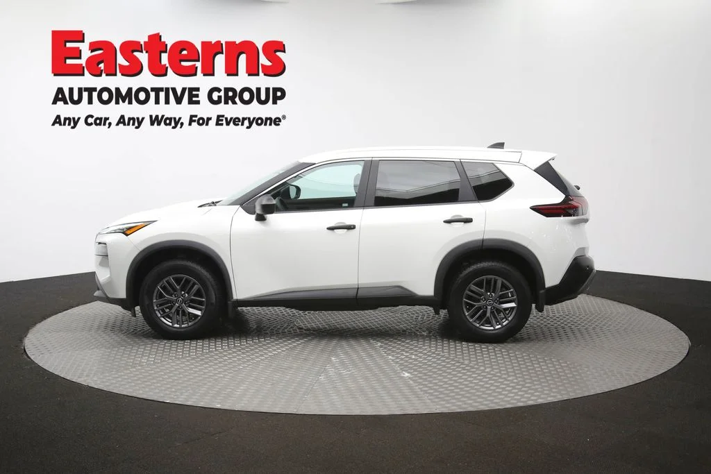 Used 2023 White Nissan S image 55