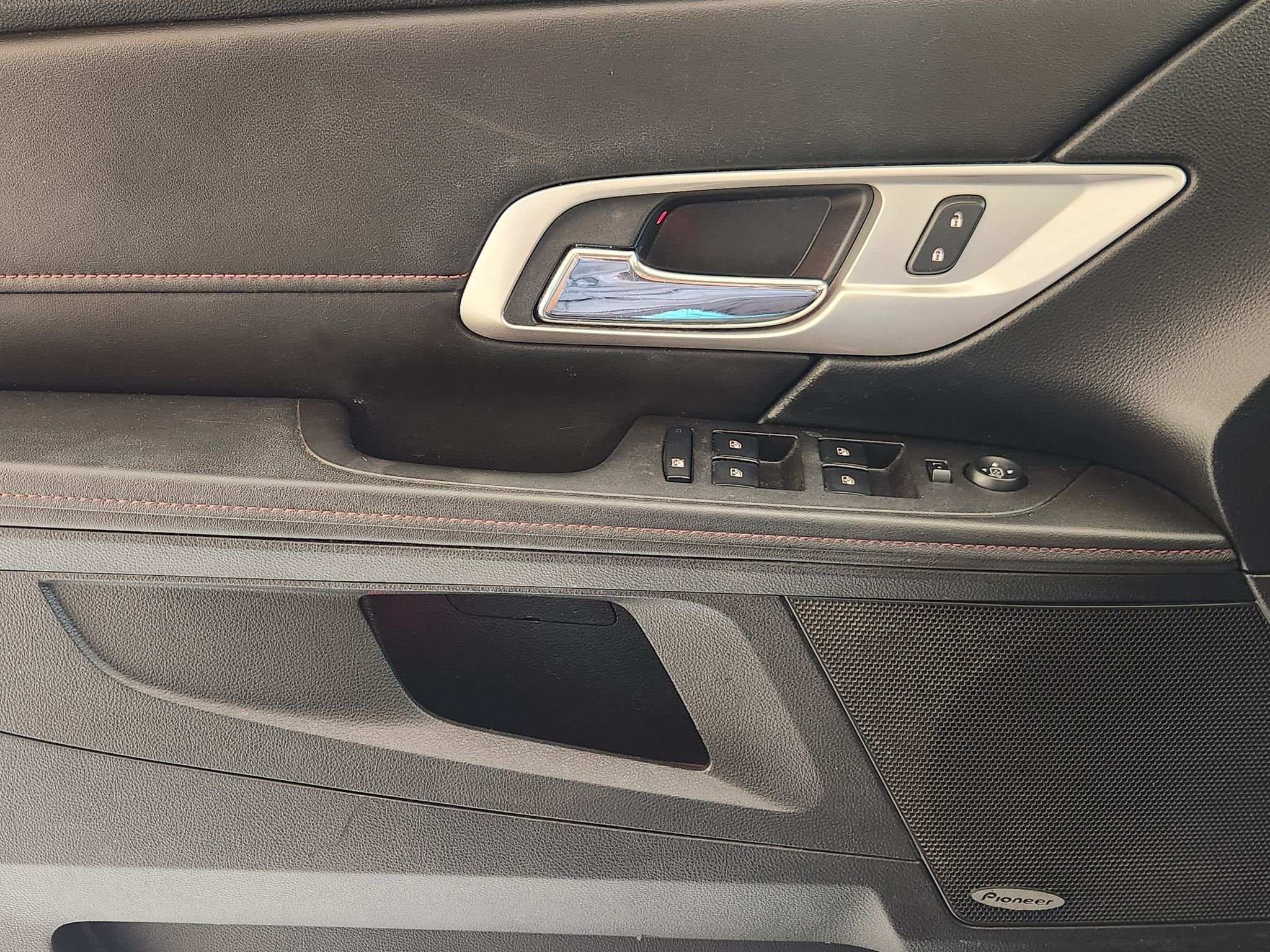 Used 2014 Iridium Metallic GMC SLT image 20