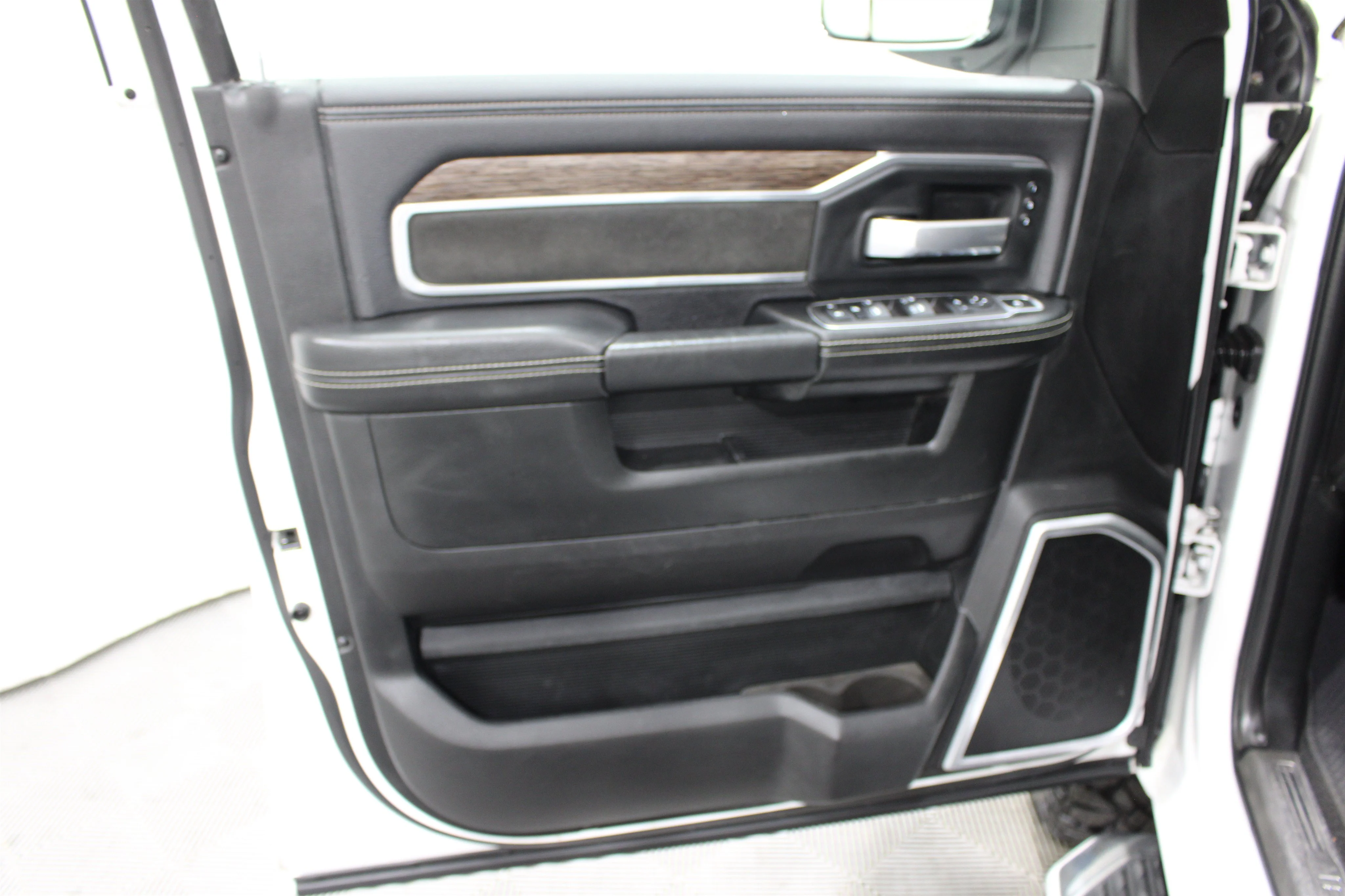2019 RAM Ram 2500 Pickup Laramie - Photo 6