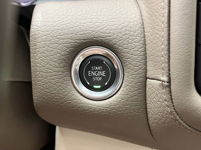 Used 2024 White Frost Tricoat GMC Denali image 24