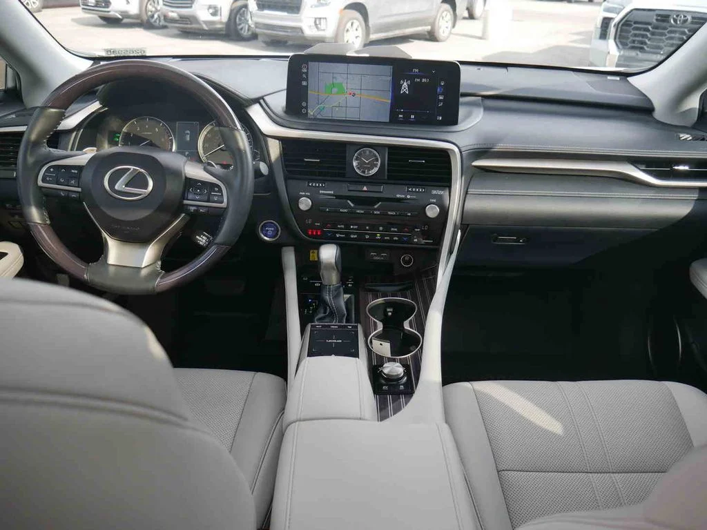 Used 2022 White Lexus 450h image 5