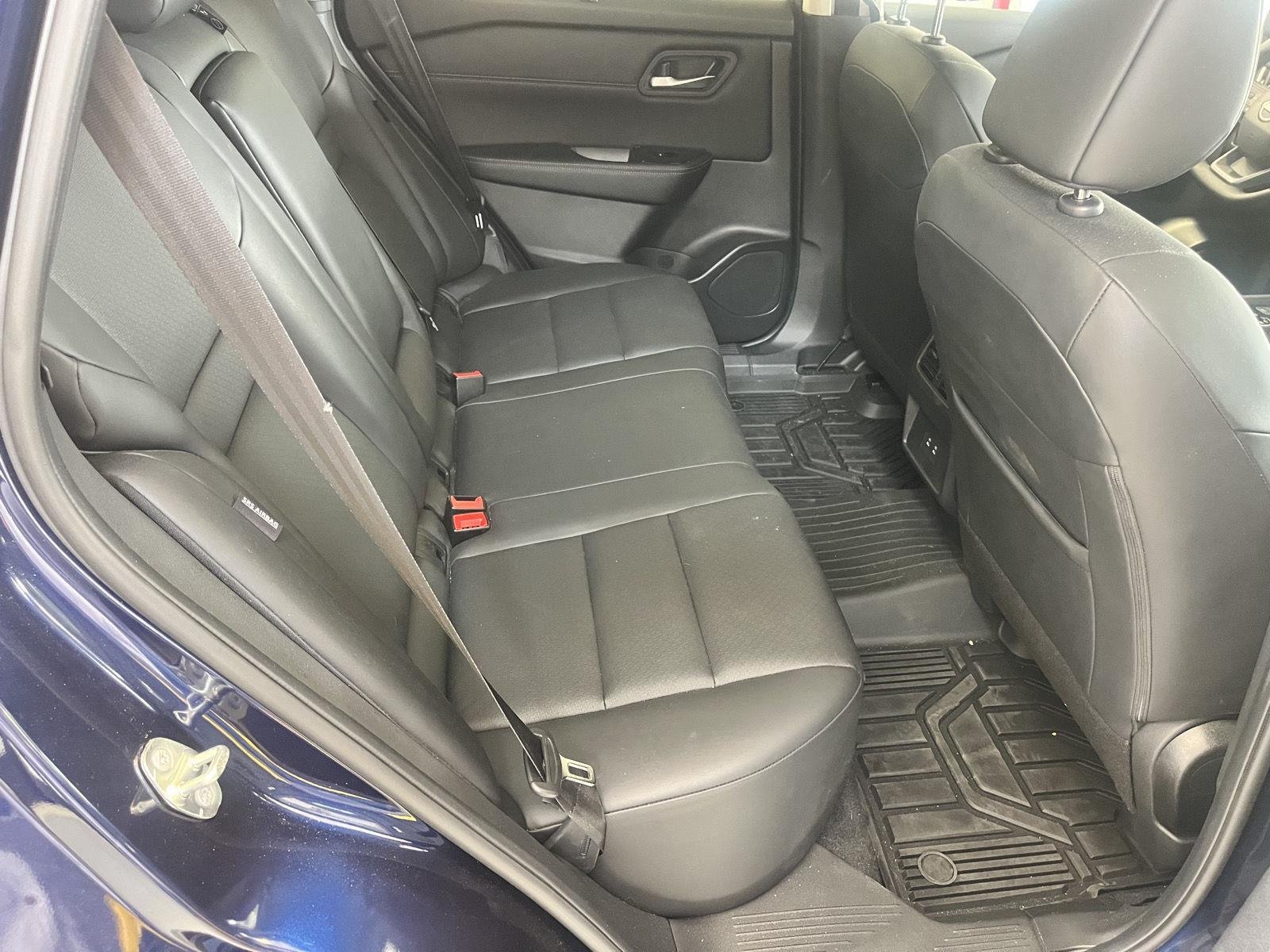 Used 2025 Deep Ocean Blue Pearl Nissan SV image 14