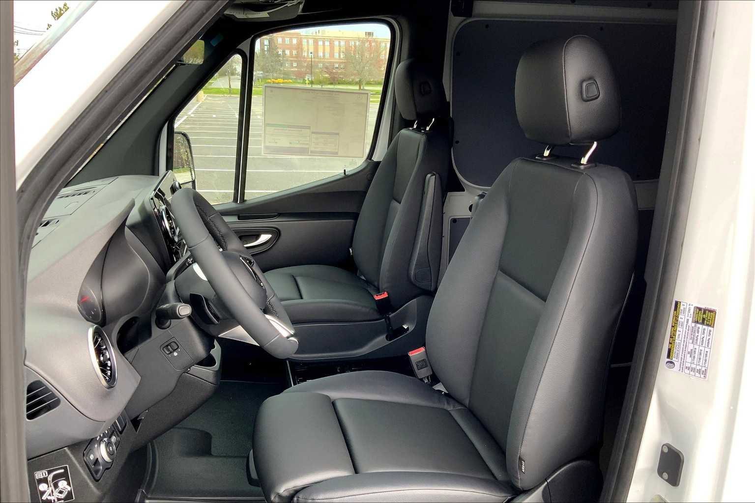 2025 Mercedes-Benz Sprinter Cargo Van Base - Photo 12
