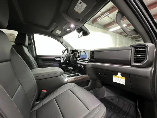 2026 GMC Sierra 1500 SLT - Photo 29