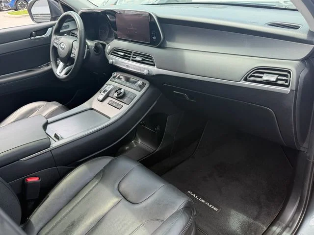 Used 2022 Steel / Graphite Hyundai SEL image 13