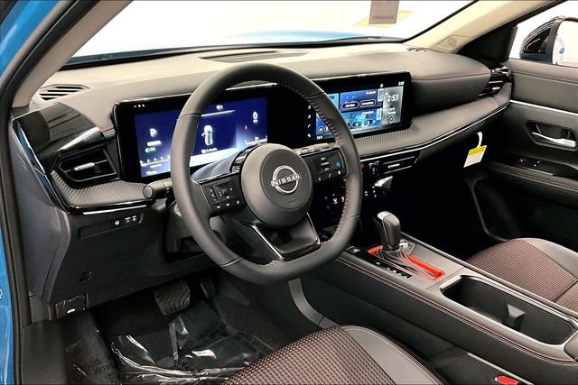 New 2025 Arctic Ice Blue Metallic/Super Black Nissan SR image 7
