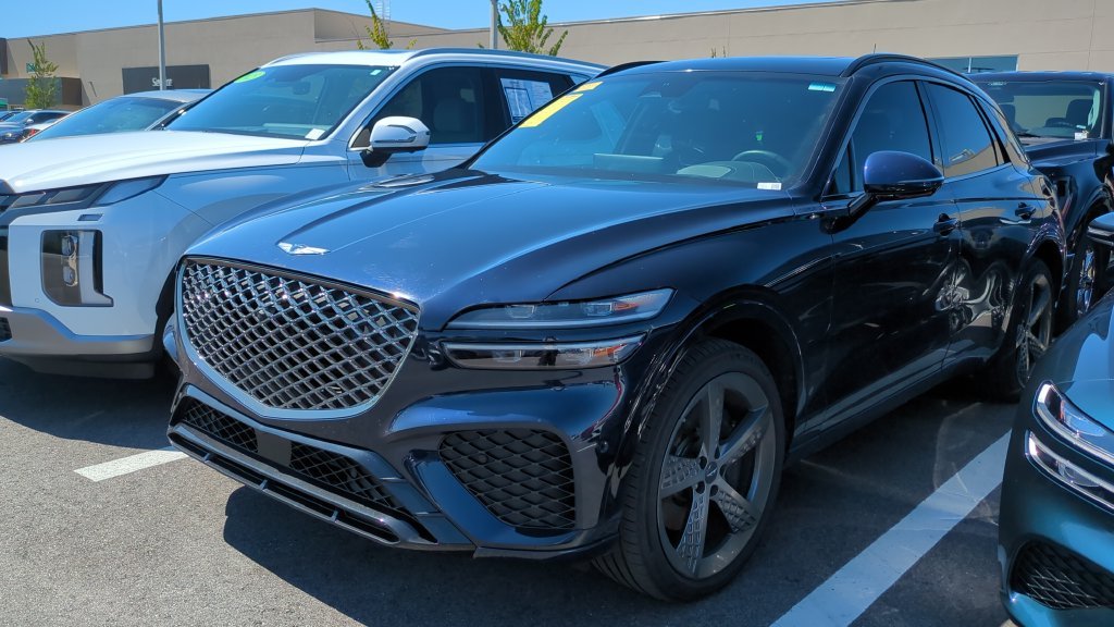 2023 GENESIS GV70
