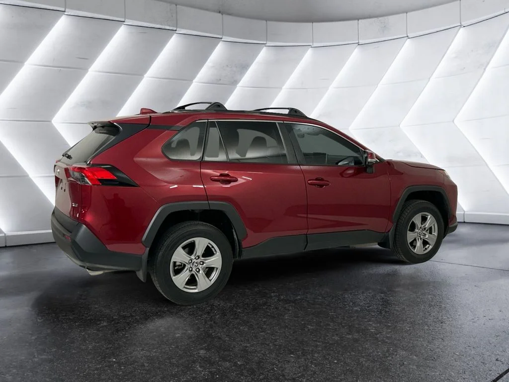 Used 2024 Red Toyota XLE image 4
