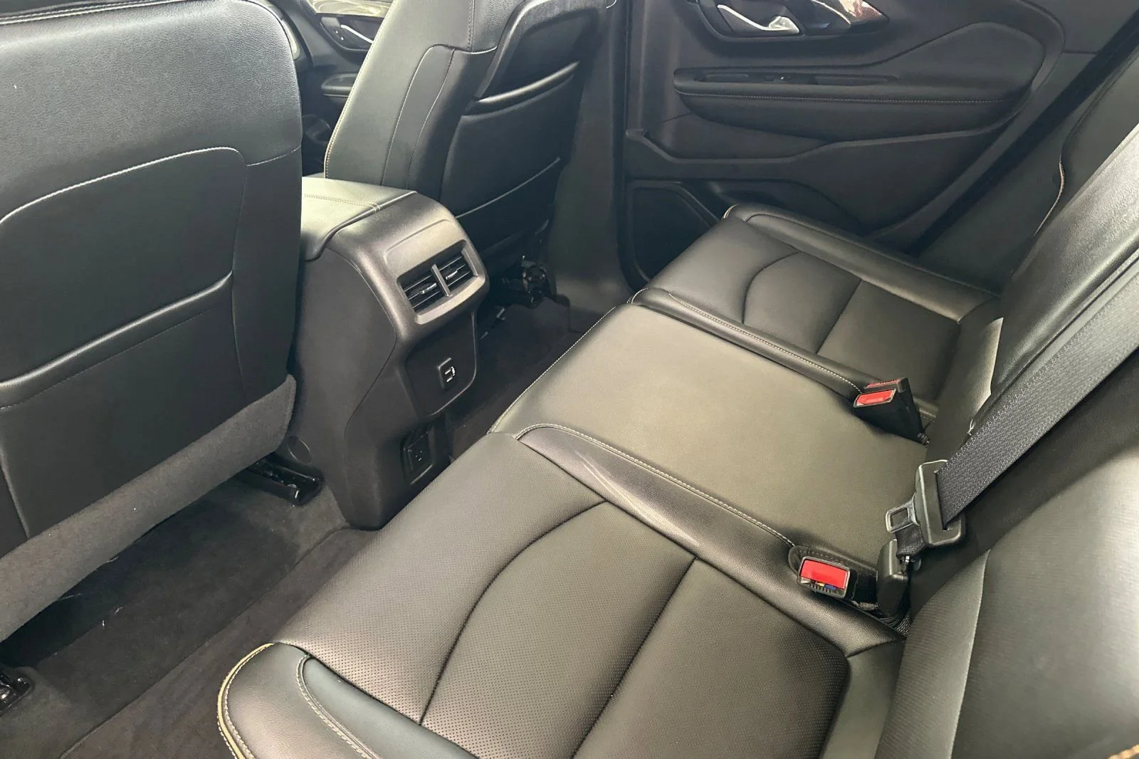 2024 GMC Terrain AT4 - Photo 12