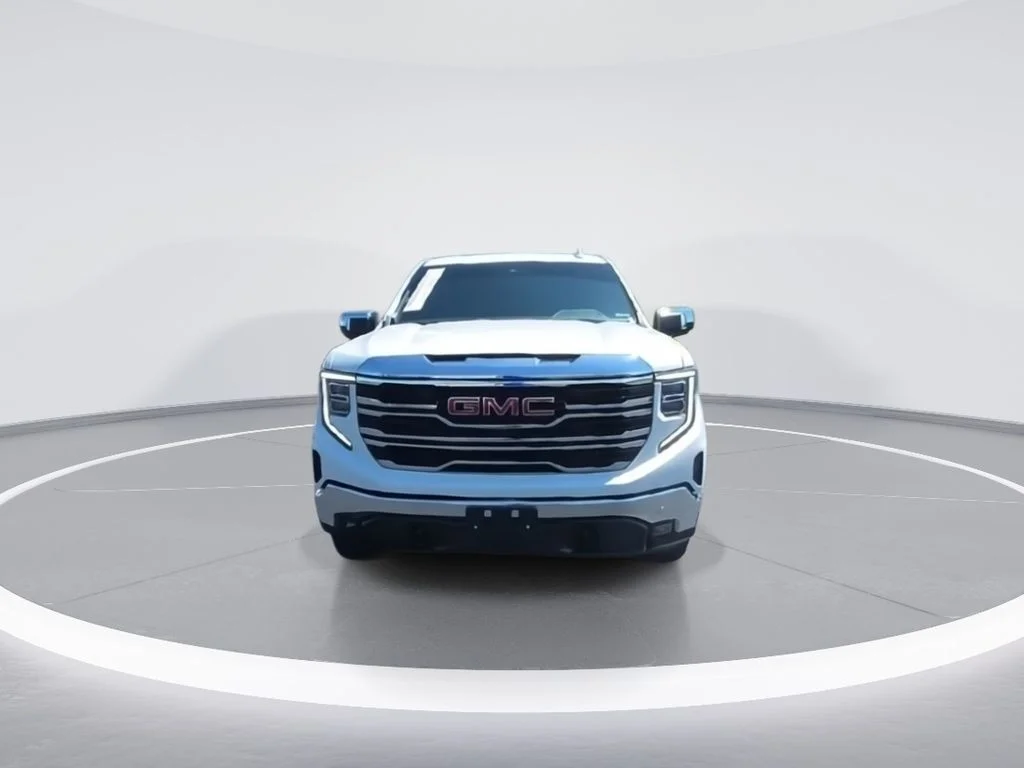 Certified Used 2024 White GMC SLT image 3