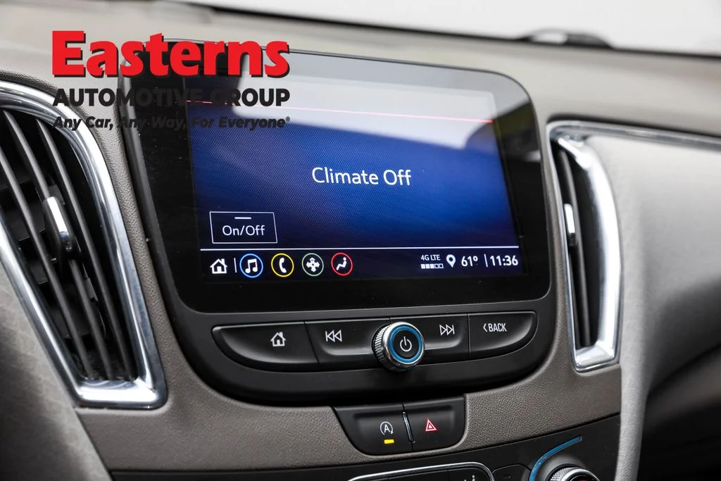 Used 2021 White Chevrolet LT image 19