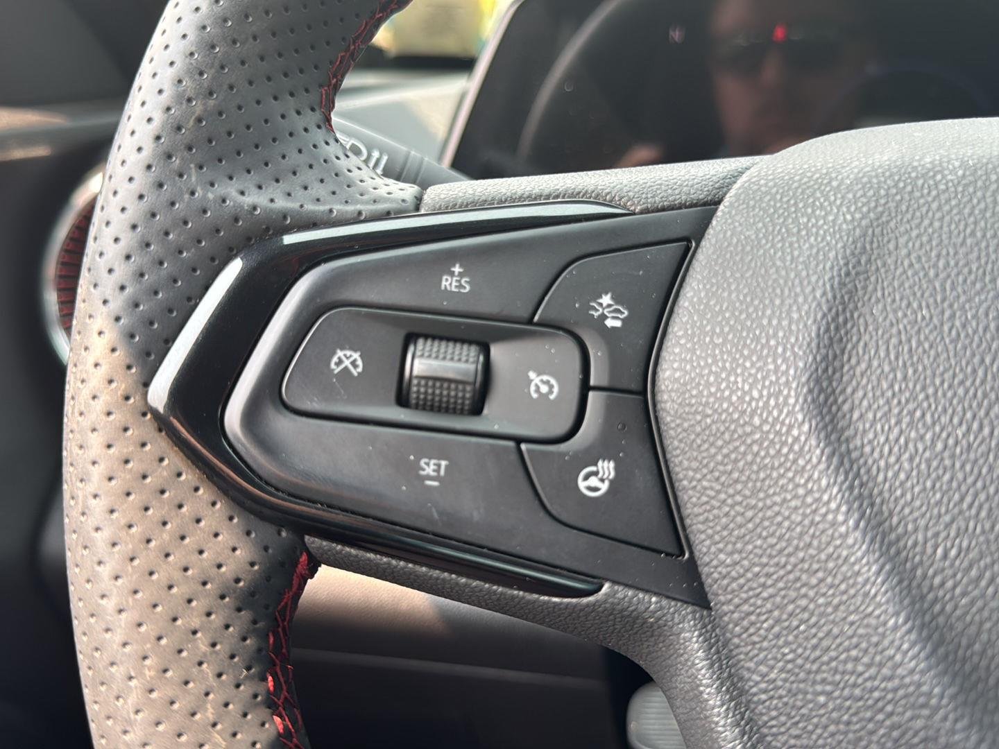Used 2025 Sterling Gray Metallic Chevrolet 2RS image 15