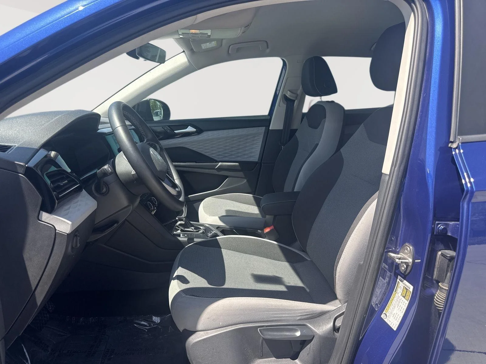Used 2023 BLUE Volkswagen S image 4