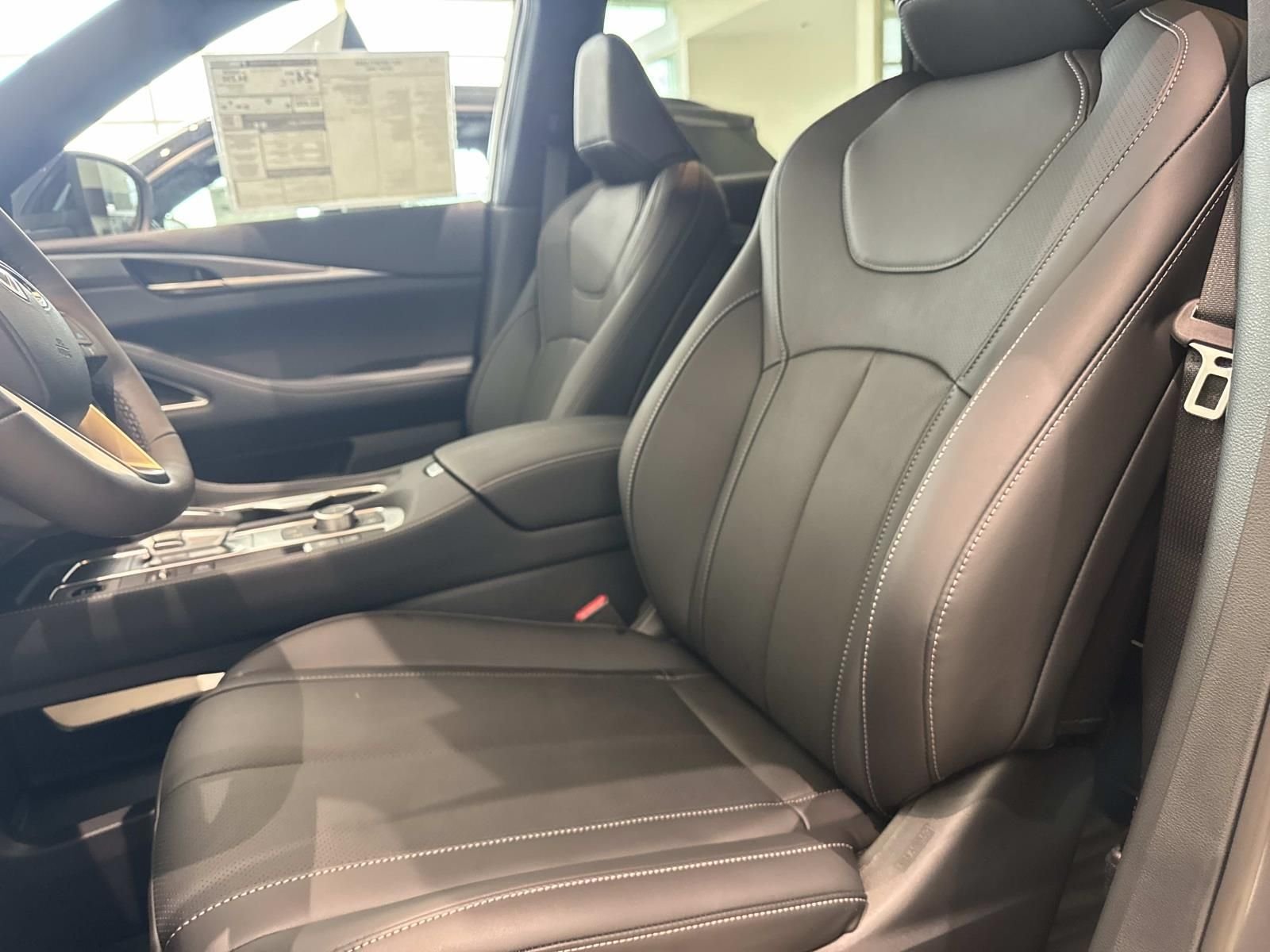 New 2027 GRAPHITE SHADOW INFINITI Sport AWD image 12