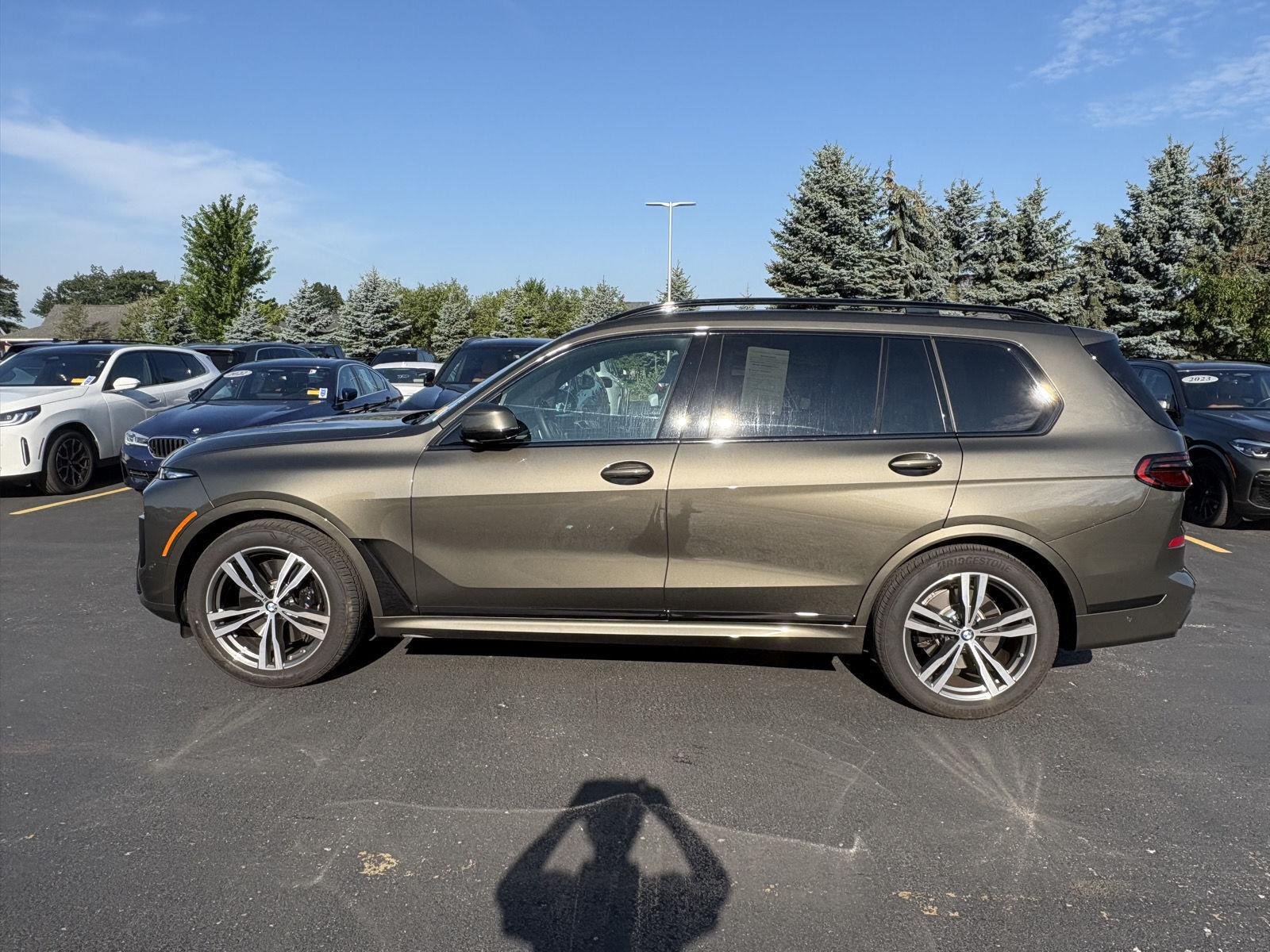 New 2026 Manhattan Green Metallic BMW xDrive40i image 4