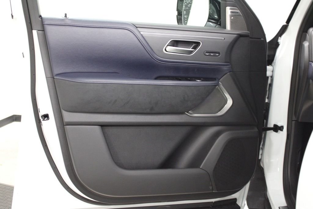 Used 2026 White INFINITI SPORT image 18