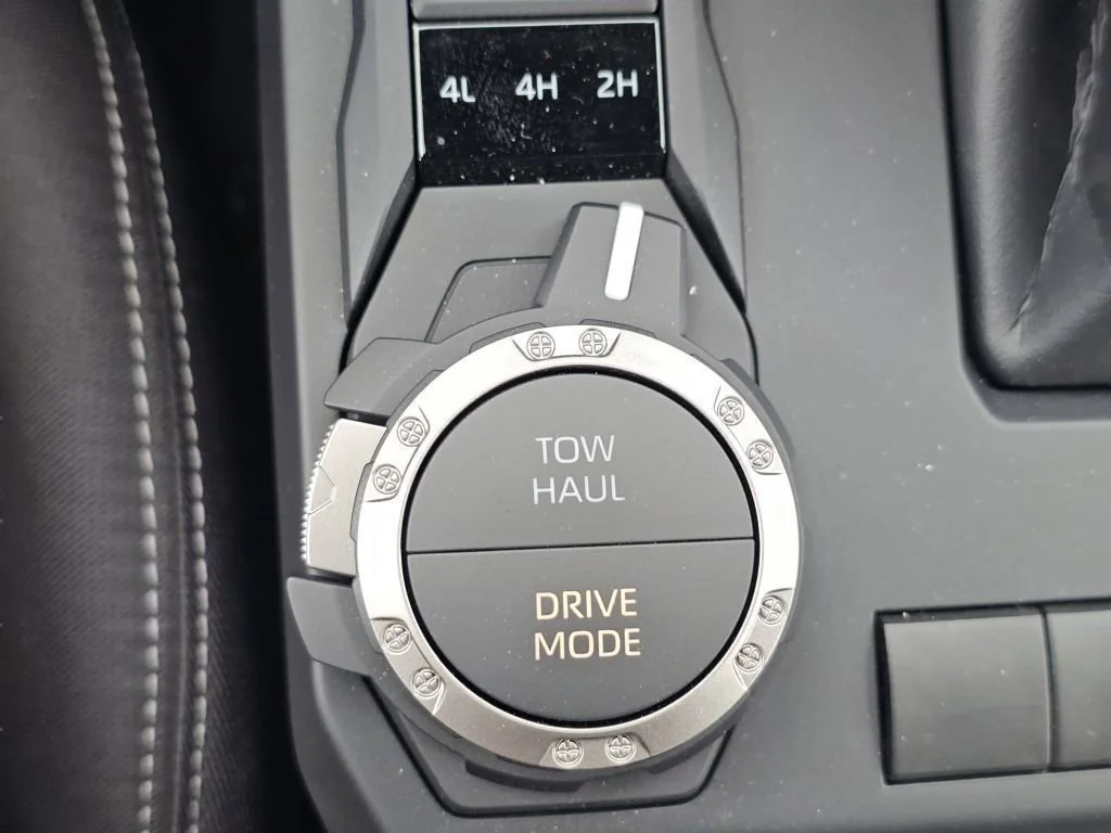 2025 Toyota Tacoma TRD Sport - Photo 16