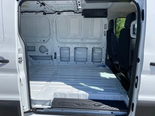New 2026 OXFORD WHITE Ford Base image 39