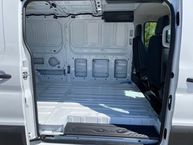 New 2026 Oxford White Ford Cargo Van image 39