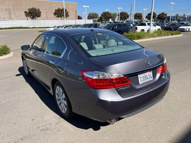 Used 2015 Modern Steel Metallic Honda EX-L image 5