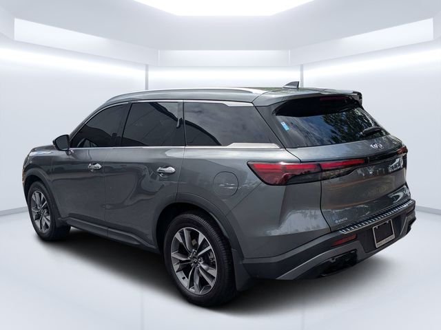 Certified Used 2024 Gray INFINITI LUXE image 5