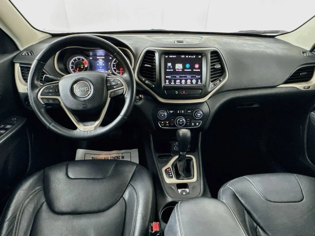Used 2016 Gray Jeep Limited image 27