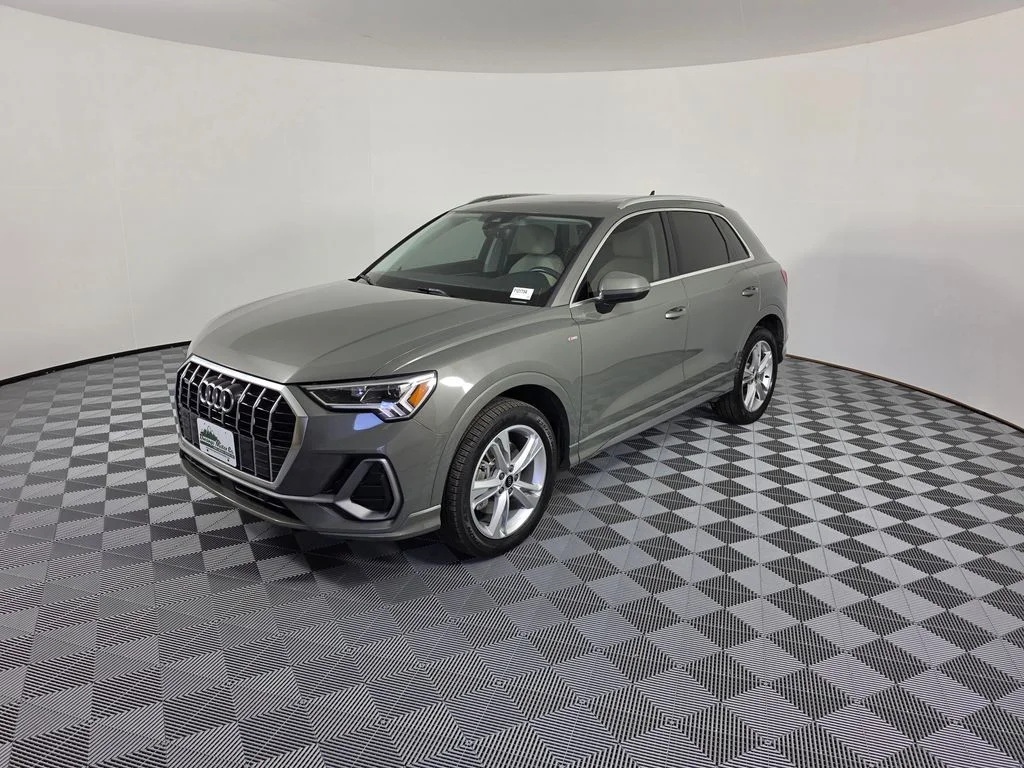 2022 Audi Q3 45 TFSI S Line Premium Plus quattro's photo