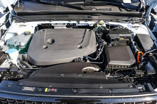 2026 Volvo XC40 Plus - Photo 25